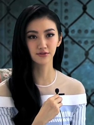 姑娘漂亮电影