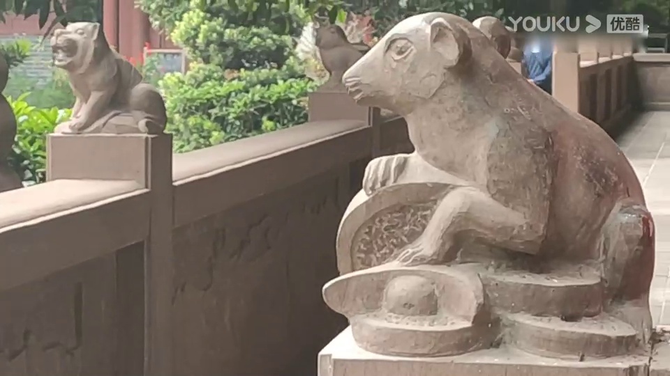 两个月的宝宝吃奶量