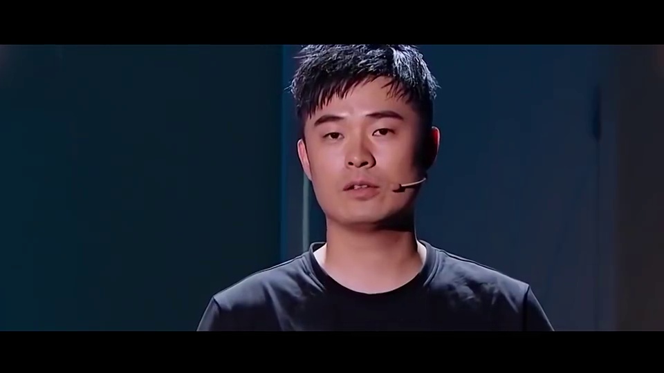 吻胸摸屁股激烈视频床震播放免费